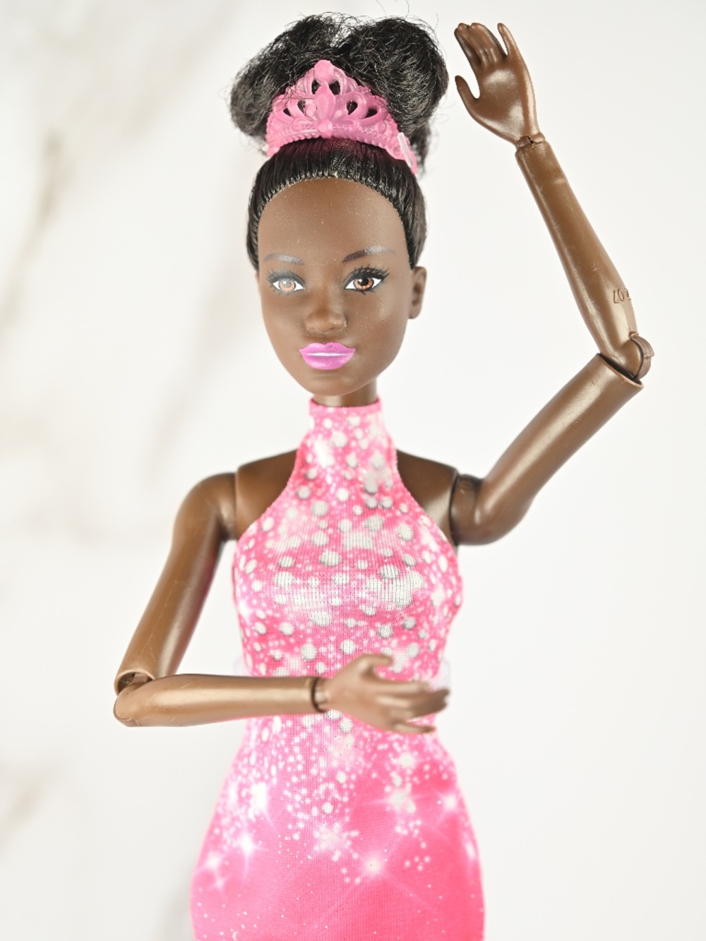 Barbie Ice Skater Doll, Brunette Fashion Doll with Pink Leotard and Tiara